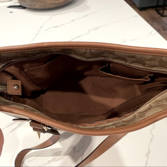 Tan Coach Shoulder Bag - Picture 11 of 11
